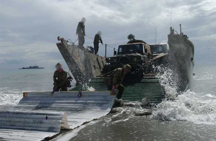 Amphibious Landing Mat™ Amphibious Landing Mat™