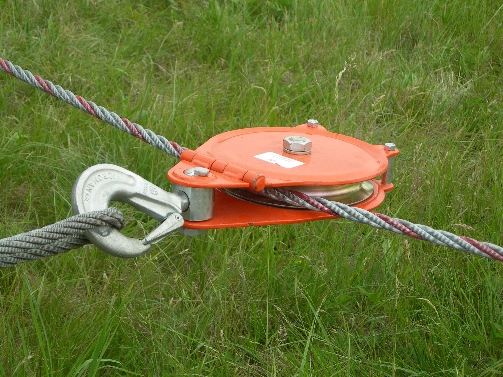 Tethering equipment