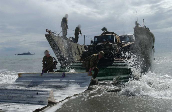 Amphibious Landing Mat™